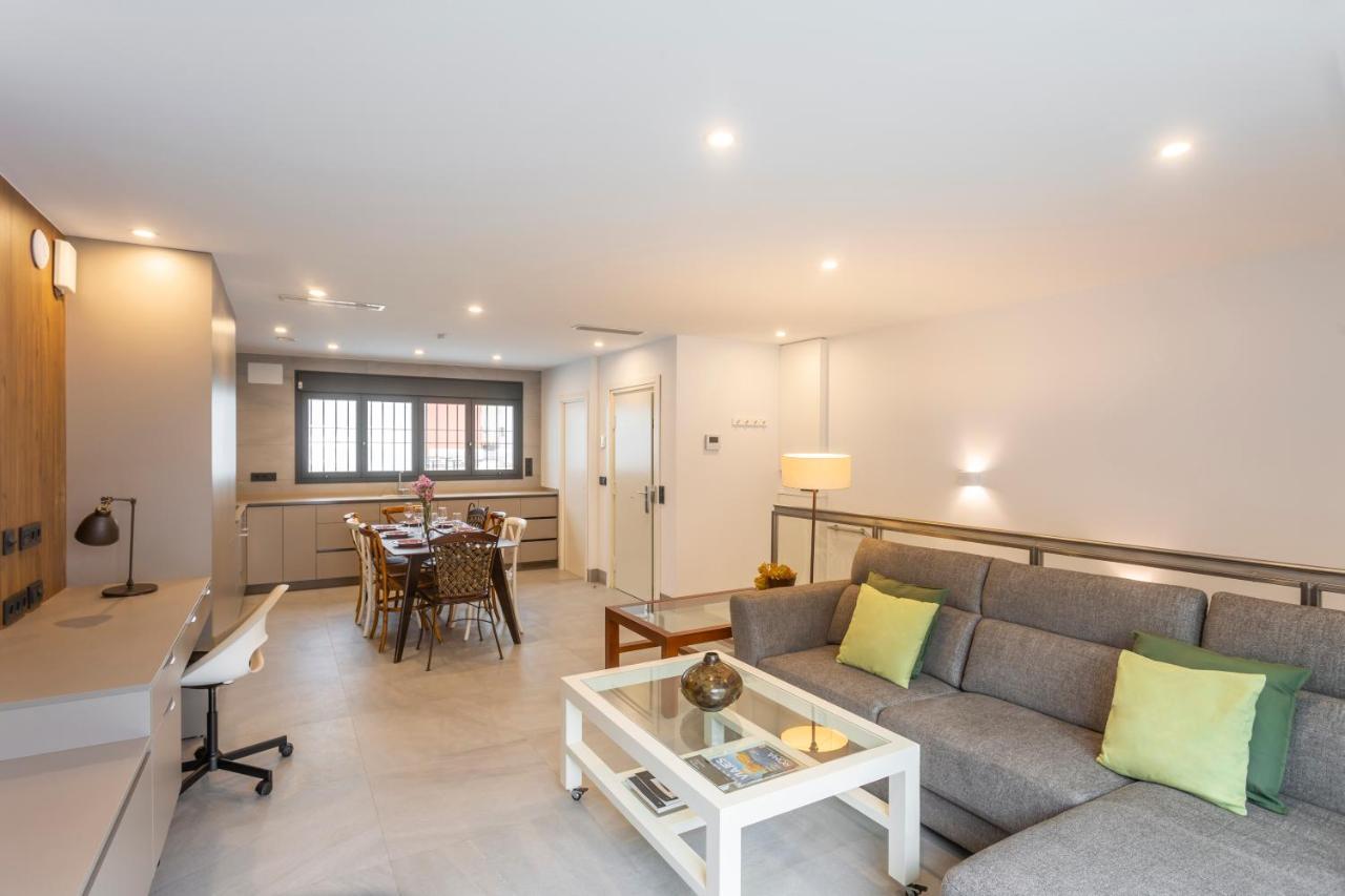 Bajeles Duplex-Atico Sevilla Urban Εξωτερικό φωτογραφία